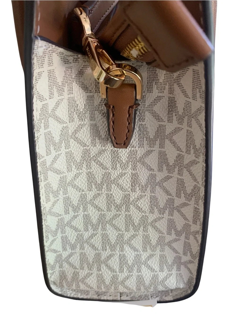 Michael Kors Jet Set Logo Cossbody Satchel in and card holder Vanilla/Acorn